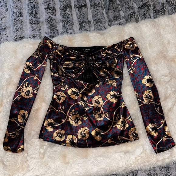 Bebe velvet Off-Shoulder Blouse - Picture 3 of 5